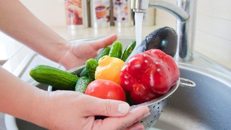 umývanie zeleniny a ovocia ako preventívne opatrenie proti parazitom